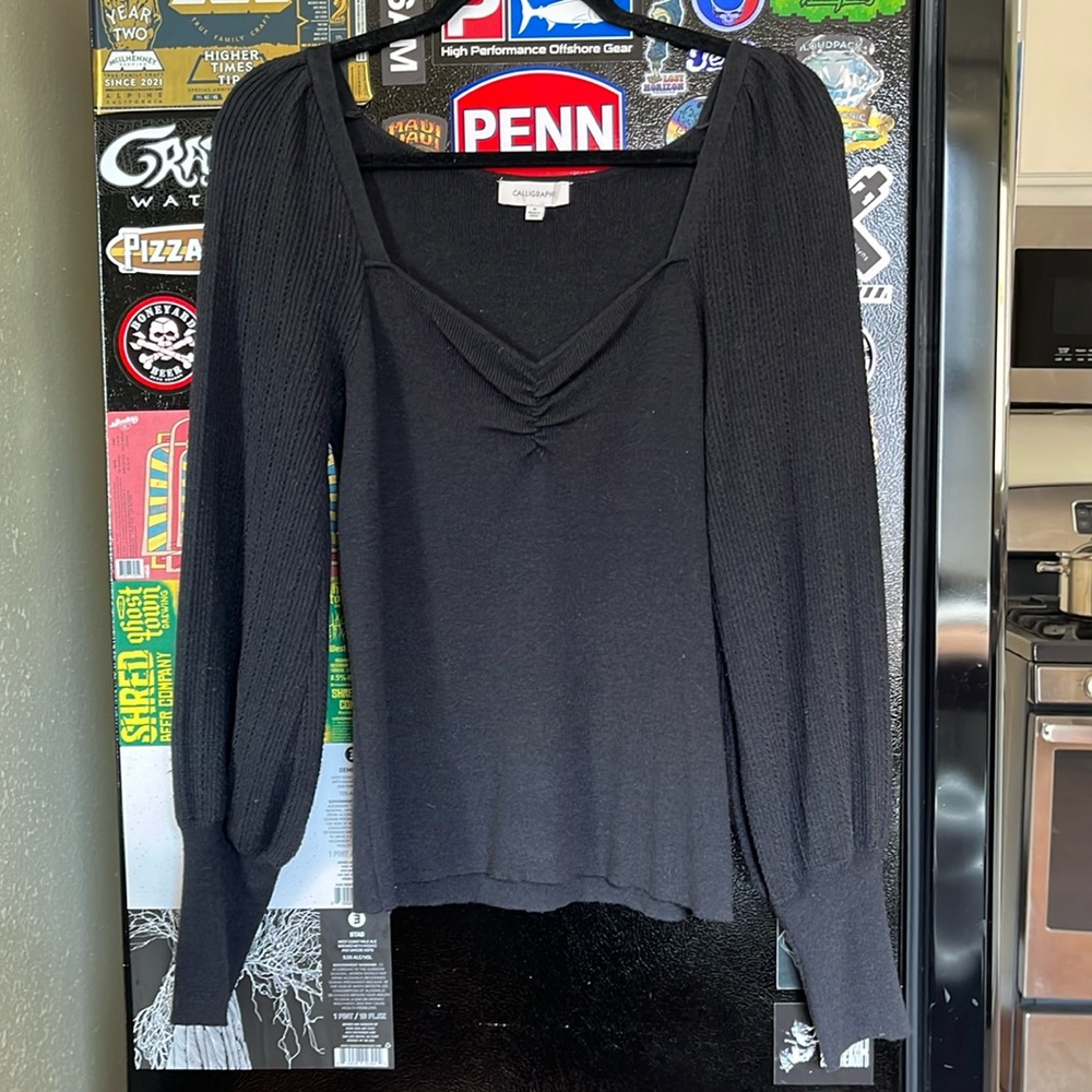 Black Sweetheart Neck Balloon Sleeve Sweater M 🖤